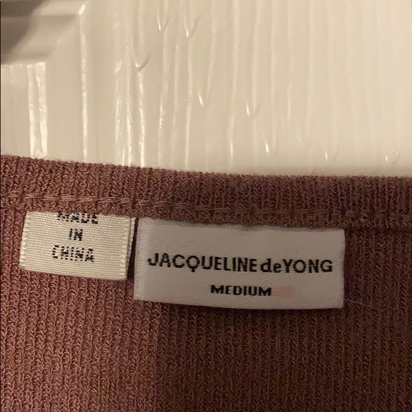 Bell sleeve top - Picture 2 of 4